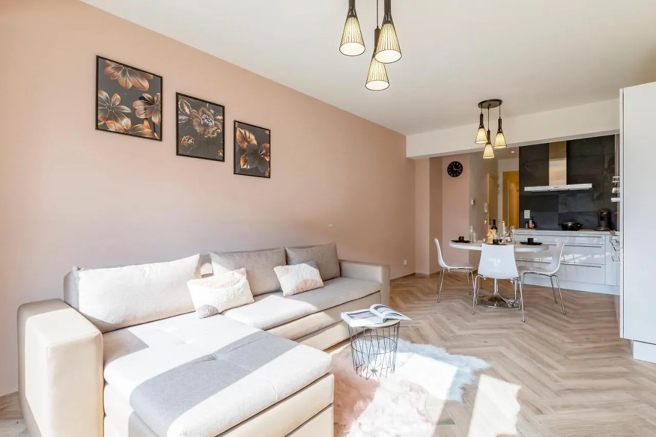 Eva-Modern 2 Bedroom Apartment Seaside Oostende 0*, Ostend